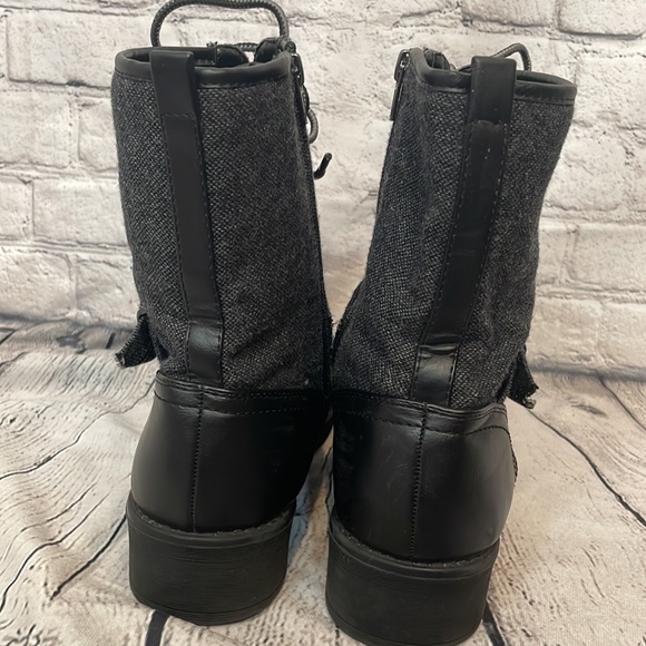 UNR8ED Alexis Black Grey  Side Zipper Combat Boots New Women’s Size 11 - Picture 5 of 13